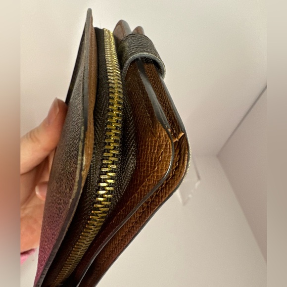 Louis Vuitton Monogram Bifold Compact Wallet w/ Zip Around Coin Compartment - Picture 8 of 17